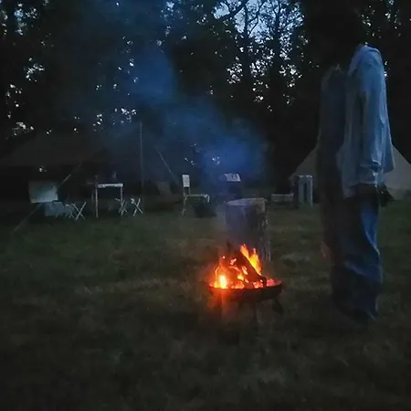 Tente-tipi Pres De Montreuil Sur Mer Lyxtält *